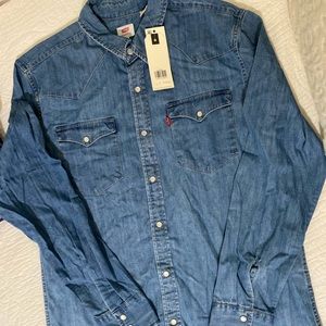 Levi’s long sleeve button up